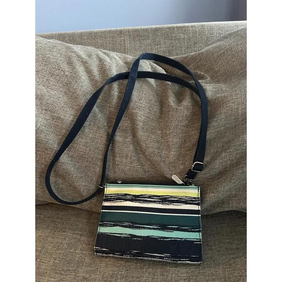 Thirty One Cross Town Crossbody Purse In Sea Stripe Pattern - Picture 2 of 9
